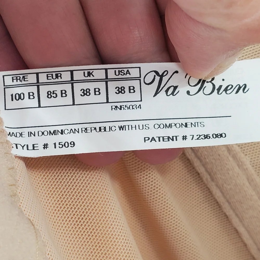 Va Bien NWT beige low back shapewear 38B